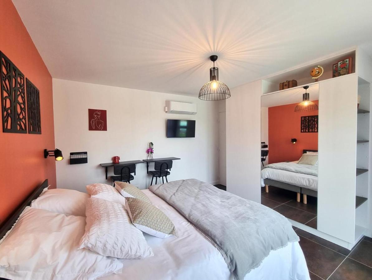 La Cle Des Chaumes Bed & Breakfast Boisset-les-Montrond Ngoại thất bức ảnh